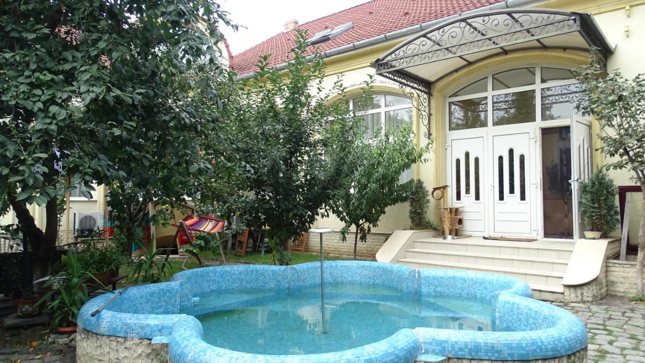 Casa Elysee Deva Exterior photo